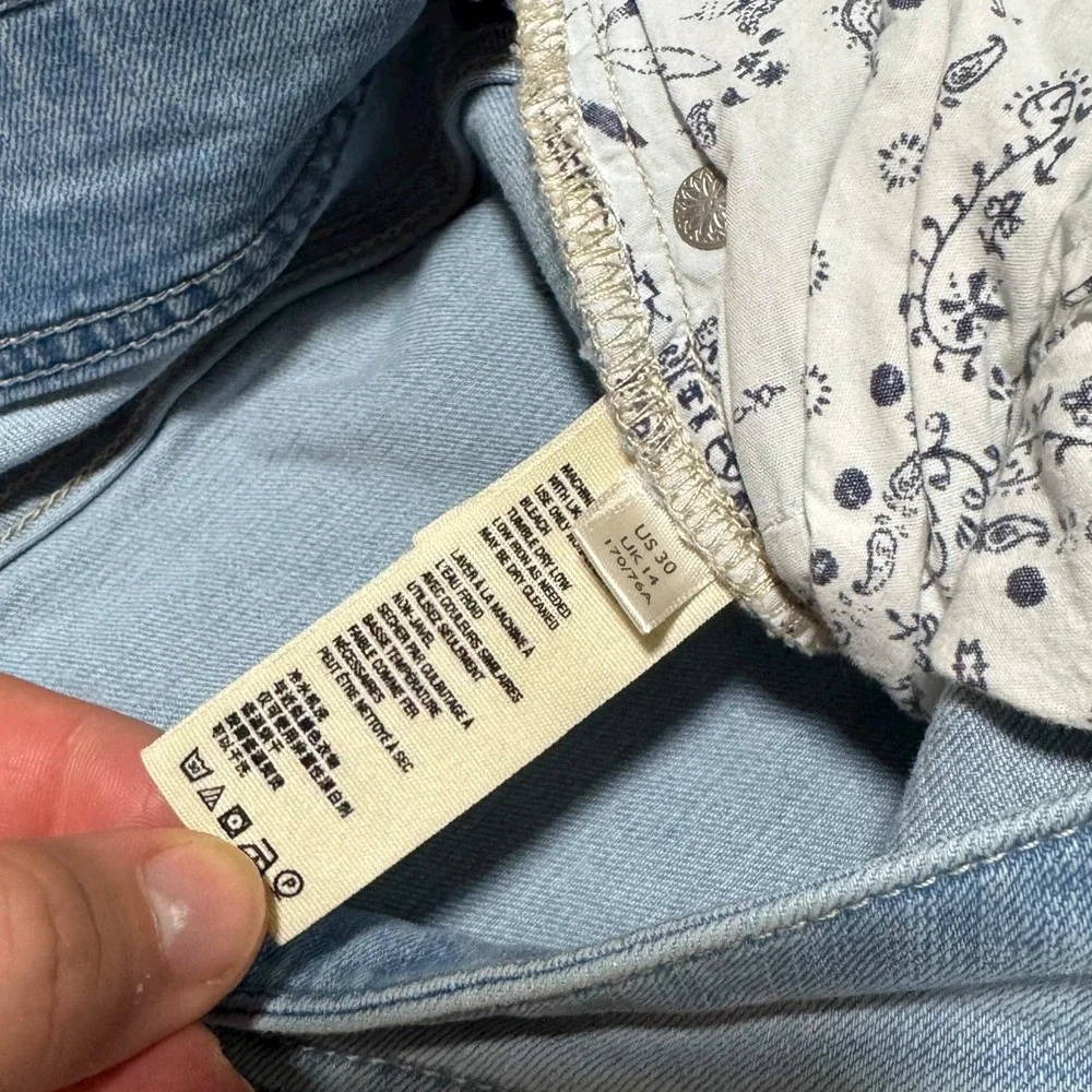 Free People Raw Hem‎ Light Wash Skinny Jeans Women's 30 (Fits 29x26.5)